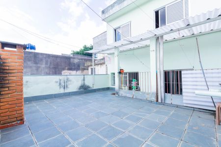 Casa à venda com 175m², 3 quartos e 2 vagas Casa à venda com 175m², 3 quartos e 2 vagasQuintal