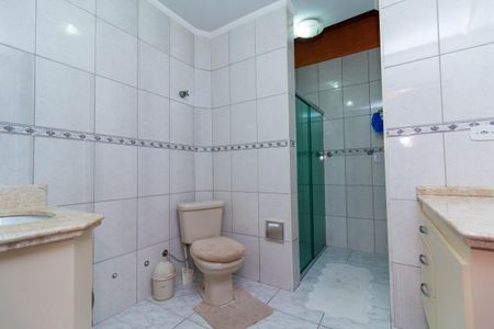Casa à venda com 175m², 3 quartos e 2 vagas Casa à venda com 175m², 3 quartos e 2 vagasBanheiro 2