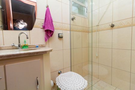 Casa à venda com 175m², 3 quartos e 2 vagas Casa à venda com 175m², 3 quartos e 2 vagasBanheiro 3