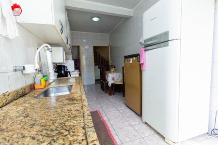 Casa à venda com 175m², 3 quartos e 2 vagas Casa à venda com 175m², 3 quartos e 2 vagasCozinha