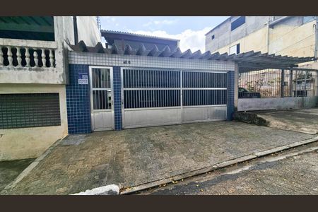 Casa à venda com 175m², 3 quartos e 2 vagas Casa à venda com 175m², 3 quartos e 2 vagasFachada e placa