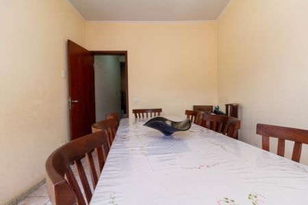 Casa à venda com 175m², 3 quartos e 2 vagas Casa à venda com 175m², 3 quartos e 2 vagasSala de Jantar