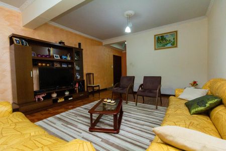 Casa à venda com 175m², 3 quartos e 2 vagas Casa à venda com 175m², 3 quartos e 2 vagasSala