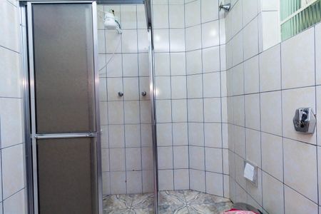 Casa à venda com 175m², 3 quartos e 2 vagas Casa à venda com 175m², 3 quartos e 2 vagasBanheiro 1