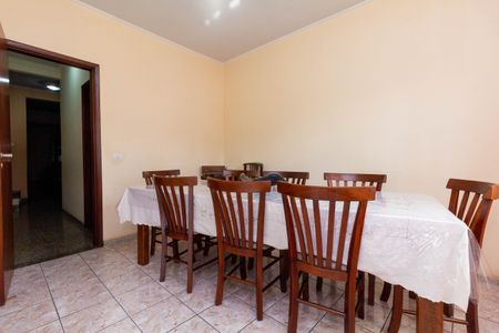 Casa à venda com 175m², 3 quartos e 2 vagas Casa à venda com 175m², 3 quartos e 2 vagasSala de Jantar