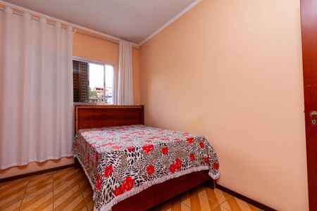 Casa à venda com 175m², 3 quartos e 2 vagas Casa à venda com 175m², 3 quartos e 2 vagasQuarto 2