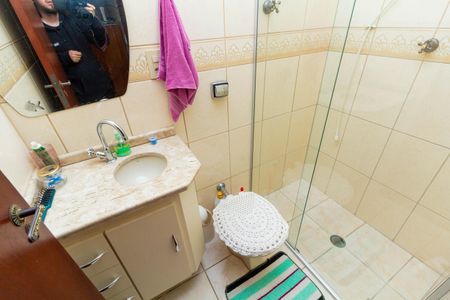 Casa à venda com 175m², 3 quartos e 2 vagas Casa à venda com 175m², 3 quartos e 2 vagasBanheiro 3