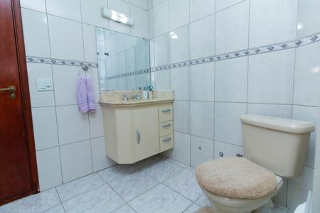 Casa à venda com 175m², 3 quartos e 2 vagas Casa à venda com 175m², 3 quartos e 2 vagasBanheiro 2