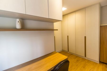 Apartamento à venda com 110m², 2 quartos e 4 vagasCloset da suíte 1