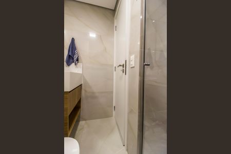 Apartamento à venda com 110m², 2 quartos e 4 vagasBanheiro da Suíte 2