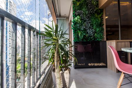 Apartamento à venda com 110m², 2 quartos e 4 vagasVaranda gourmet