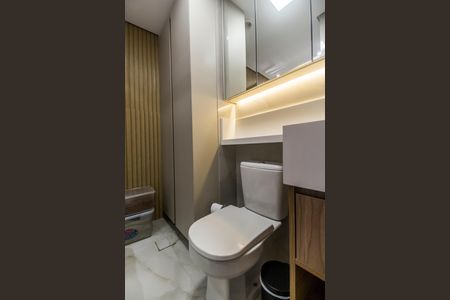 Apartamento à venda com 110m², 2 quartos e 4 vagasBanheiro da Suíte 2