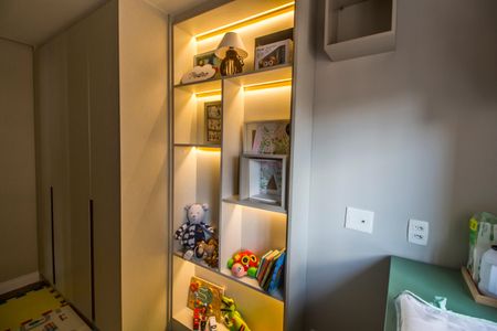 Apartamento à venda com 110m², 2 quartos e 4 vagasSuíte 2