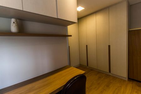 Apartamento à venda com 110m², 2 quartos e 4 vagasCloset da suíte 1