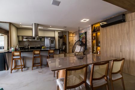 Apartamento à venda com 110m², 2 quartos e 4 vagasSala de Jantar