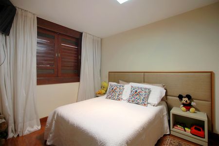 Casa à venda com 650m², 5 quartos e 4 vagasSuite 2