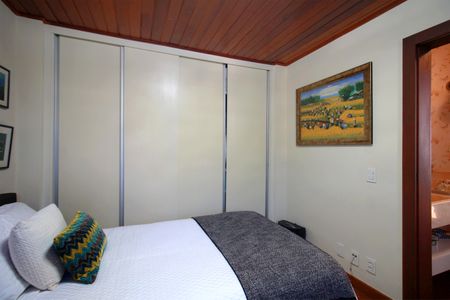 Casa à venda com 650m², 5 quartos e 4 vagasSuite 5