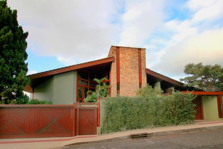 Casa à venda com 650m², 5 quartos e 4 vagasFachada