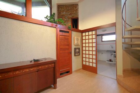 Casa à venda com 650m², 5 quartos e 4 vagasGalpão térreo