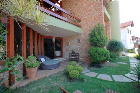 Casa à venda com 650m², 5 quartos e 4 vagasQuintal
