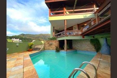 Casa à venda com 650m², 5 quartos e 4 vagasPiscina