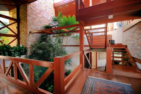 Casa à venda com 650m², 5 quartos e 4 vagasSala