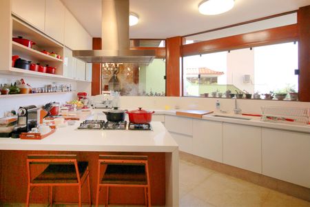 Casa à venda com 650m², 5 quartos e 4 vagasCozinha