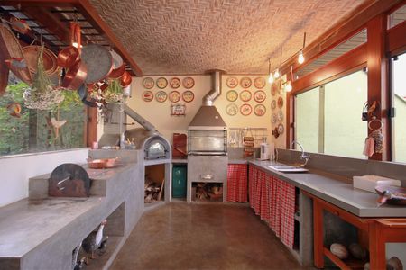 Casa à venda com 650m², 5 quartos e 4 vagasEspaço Gourmet