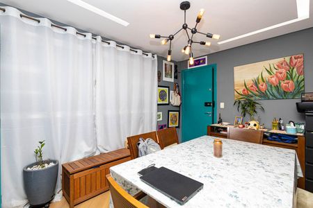 Apartamento à venda com 57m², 2 quartos e sem vaga Apartamento à venda com 57m², 2 quartos e sem vagaSala