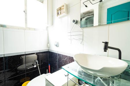 Banheiro de apartamento à venda com 2 quartos, 57m² em Bela Vista, São Paulo