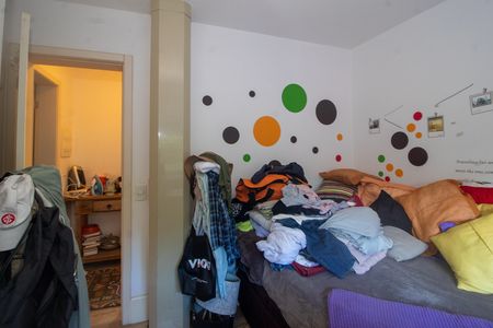 Casa à venda com 184m², 3 quartos e 2 vagasQuarto 