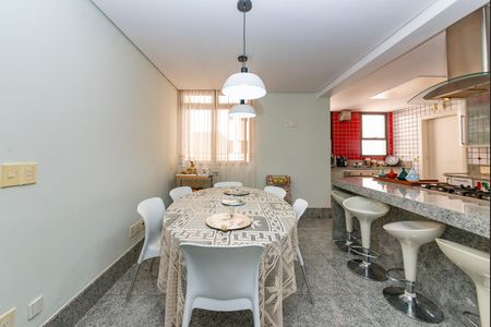 Apartamento à venda com 486m², 4 quartos e 5 vagasCozinha