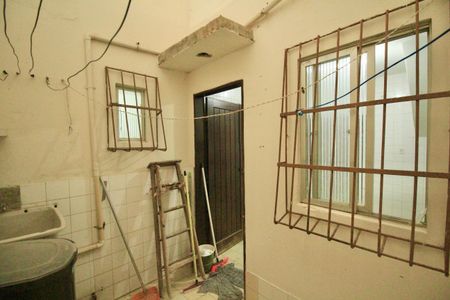 Casa para alugar com 160m², 3 quartos e 2 vagas Casa para alugar com 160m², 3 quartos e 2 vagasCozinha e Área de Serviço
