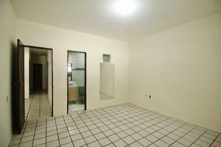 Casa para alugar com 160m², 3 quartos e 2 vagas Casa para alugar com 160m², 3 quartos e 2 vagasSuíte