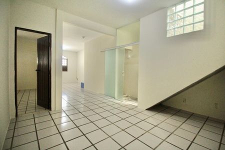 Casa para alugar com 160m², 3 quartos e 2 vagas Casa para alugar com 160m², 3 quartos e 2 vagasSala