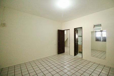 Casa para alugar com 160m², 3 quartos e 2 vagas Casa para alugar com 160m², 3 quartos e 2 vagasSuíte