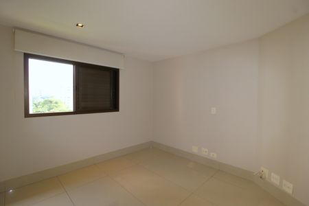 Apartamento à venda com 178m², 3 quartos e 3 vagasSala de TV