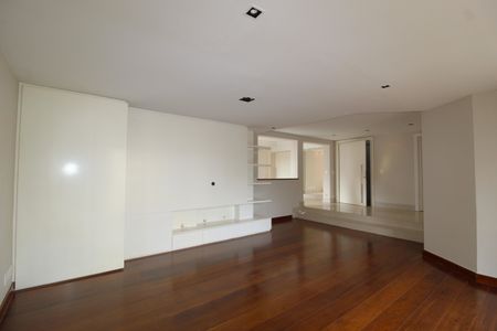 Apartamento à venda com 178m², 3 quartos e 3 vagasSala