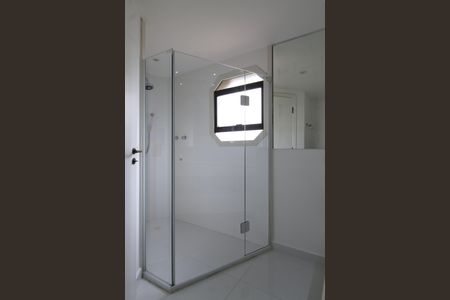 Apartamento à venda com 178m², 3 quartos e 3 vagasBanheiro da Suíte 2