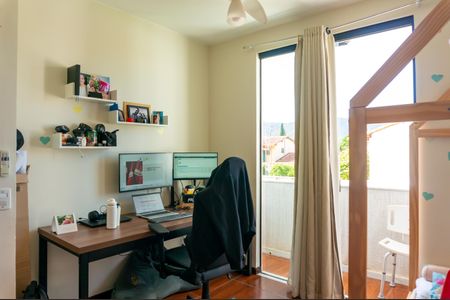 Casa para alugar com 250m², 4 quartos e 2 vagasSuíte 2