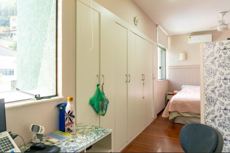 Casa para alugar com 250m², 4 quartos e 2 vagasSuíte 1