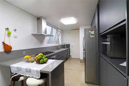 Casa à venda com 358m², 3 quartos e 5 vagas Casa à venda com 358m², 3 quartos e 5 vagasFoto 10