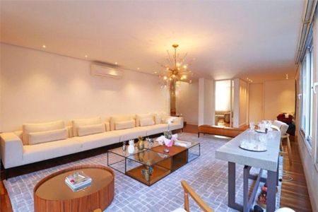 Casa à venda com 358m², 3 quartos e 5 vagas Casa à venda com 358m², 3 quartos e 5 vagasFoto 07