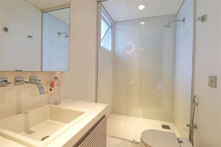 Casa à venda com 358m², 3 quartos e 5 vagas Casa à venda com 358m², 3 quartos e 5 vagasFoto 02