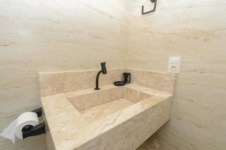 Apartamento à venda com 193m², 3 quartos e 2 vagasBanheiro da Suíte 2