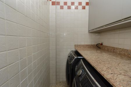 Apartamento à venda com 193m², 3 quartos e 2 vagasÁrea de Serviço