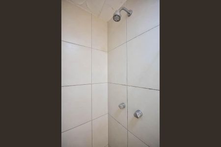 Apartamento para alugar com 55m², 2 quartos e 1 vagaChuveiro do Banheiro