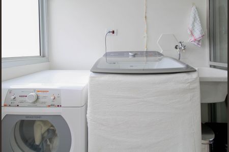 Apartamento para alugar com 103m², 2 quartos e 1 vaga Apartamento para alugar com 103m², 2 quartos e 1 vagaÁrea de Serviço