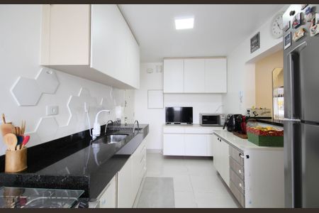 Apartamento para alugar com 103m², 2 quartos e 1 vaga Apartamento para alugar com 103m², 2 quartos e 1 vagaCozinha