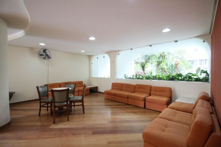 Apartamento para alugar com 103m², 2 quartos e 1 vaga Apartamento para alugar com 103m², 2 quartos e 1 vagaÁrea comum - Salão de festas